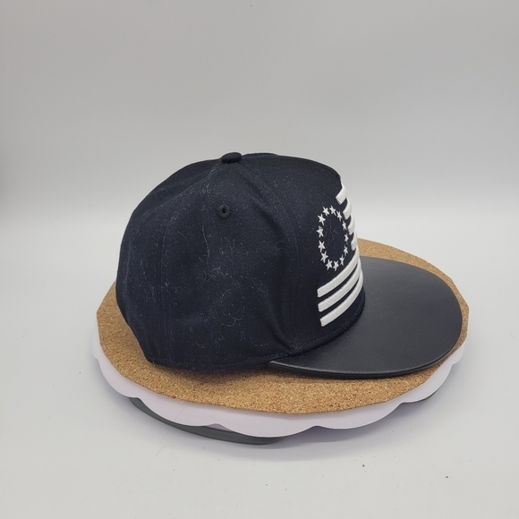 BETSY ROSS FLAG SNAPBACK HAT BLACK 1776 NEW - Picture 2 of 8